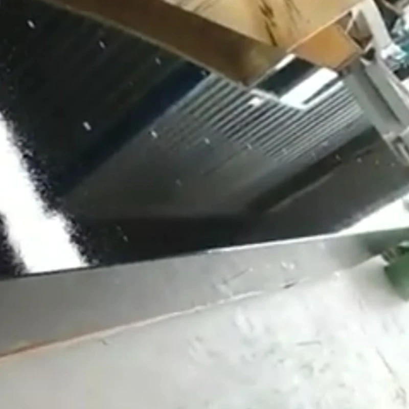 En 4 meter lang og 0,5 meter Thick Drilled Insert Granite Platform er Shipped