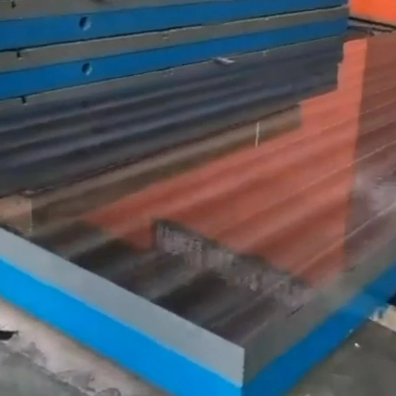 2 meter ved 6 meter Cast Iron Scraping og Lapping Platform venter på utstyr